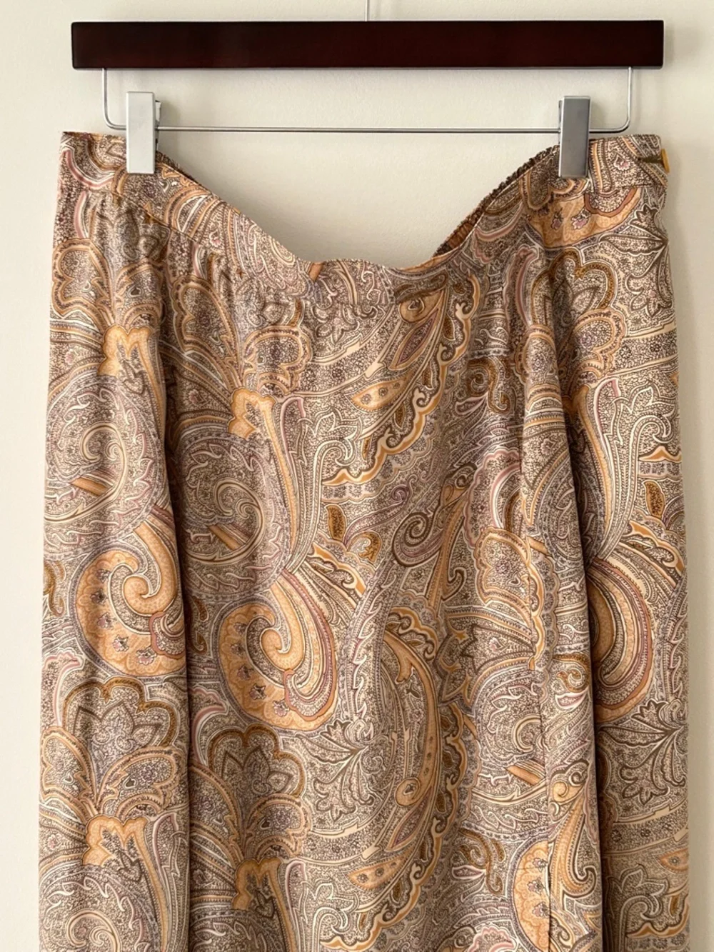 Elisabeth Liz Claiborne 100% Silk Paisley Maxi Skirt